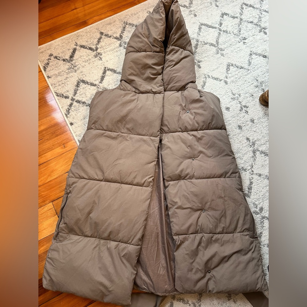 Gap puff vest